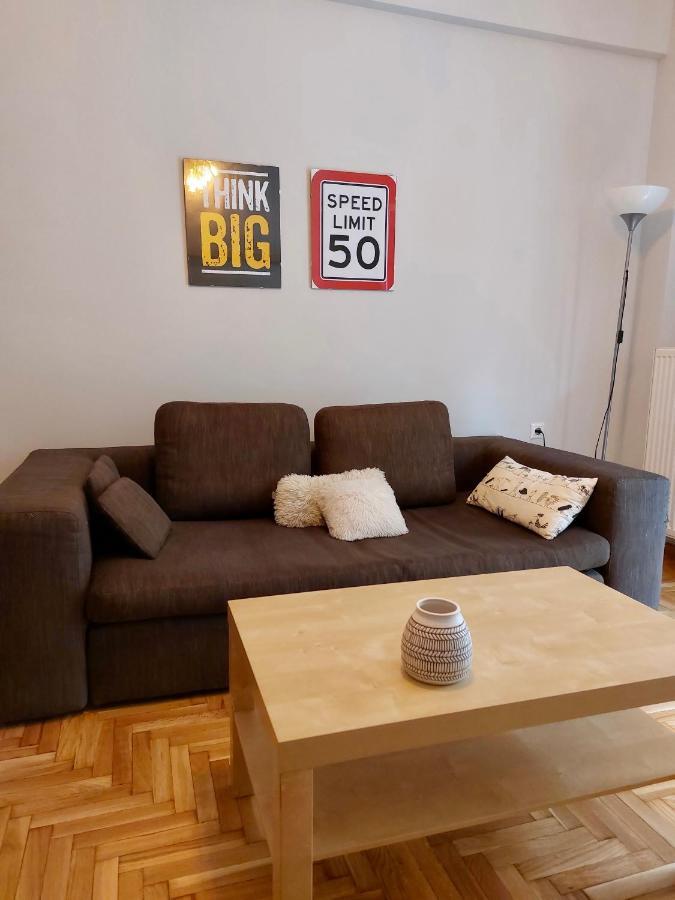 Christina-Anna Athens City Center Walking Distance To Everywhere And Acropolis, In One Of The Most Favorable Locations By National Gardens And Zoo, Hellenic Parliament In Syntagma And Stylish Exquisite Kolonaki Cozy Renovated Apartment Atenas Exterior foto