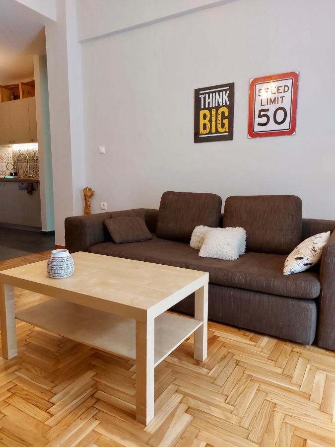 Christina-Anna Athens City Center Walking Distance To Everywhere And Acropolis, In One Of The Most Favorable Locations By National Gardens And Zoo, Hellenic Parliament In Syntagma And Stylish Exquisite Kolonaki Cozy Renovated Apartment Atenas Exterior foto